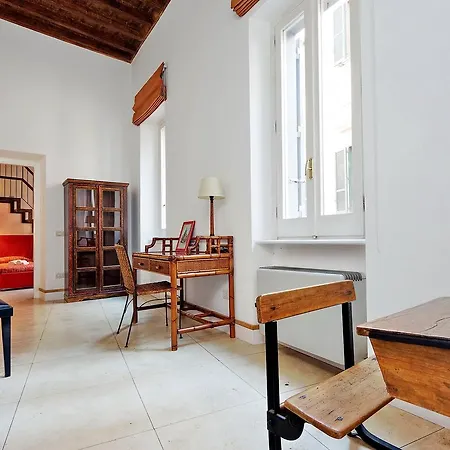 Navona Stylish Romeloft Appartement *